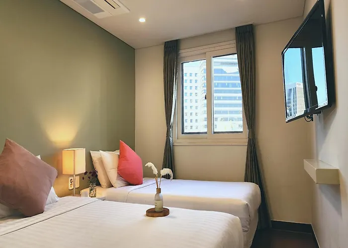 N Fourseason Hotel *